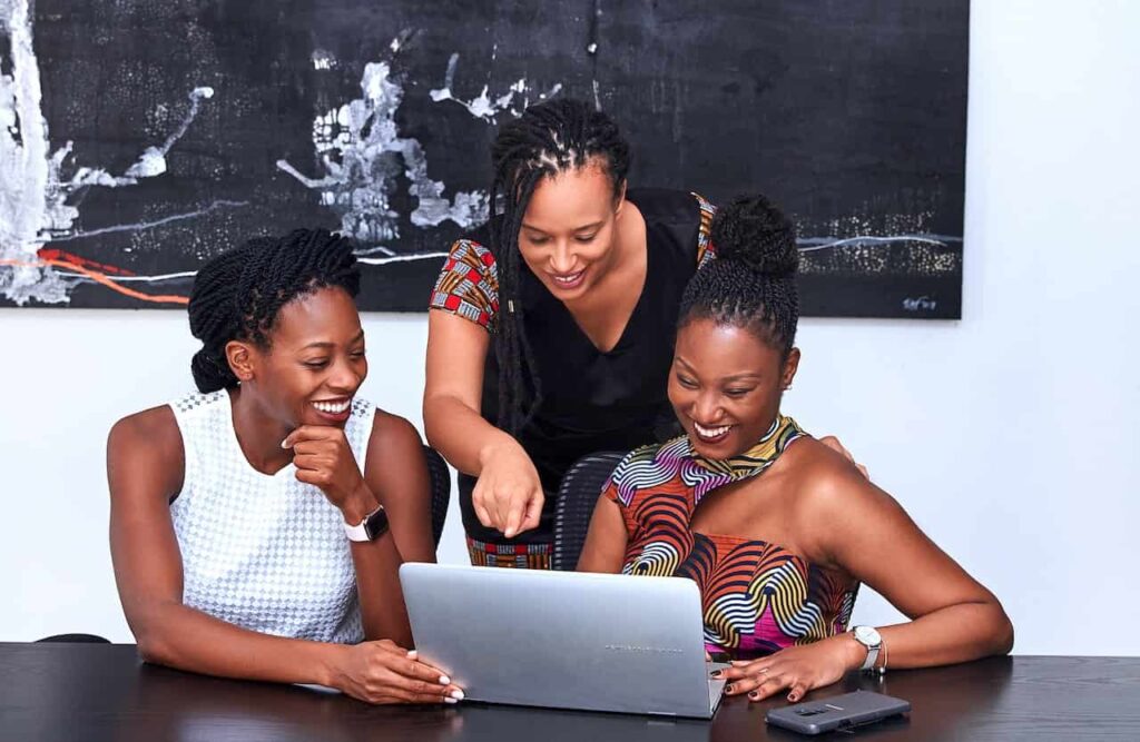 Black-women-staring-at-a-laptop