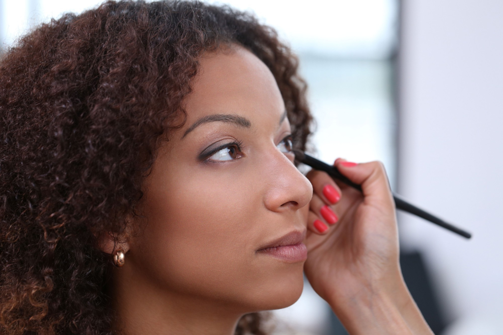 Black Skin: How to Layer Makeup for a Natural Look in 7 Easy Steps