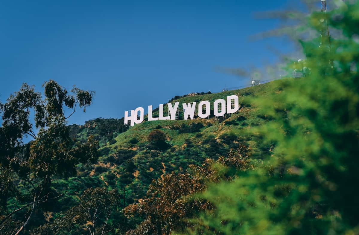 spotcovery-hollywood-sign- hollywood's-highest-paid-lack-ctors:top-13
