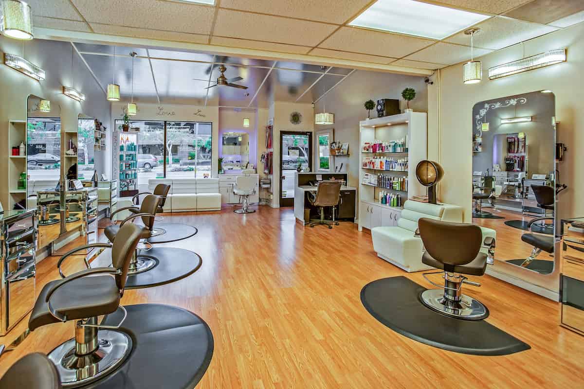 spotcovery-white-and-brown-chairs-inside-a-salon-best-black-owned-salons-in-chicago