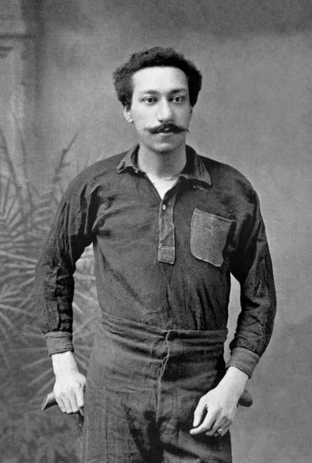 spotcovery-arthur-wharton-who-was-the-first-black-football-player-in-england
