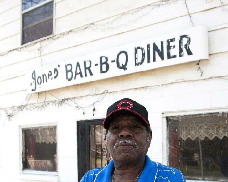 spotcovery-Jones-Bar-B-Q-Diner-seven-interesting-facts-about-the-oldest-black-owned-restaurant-in-the-us