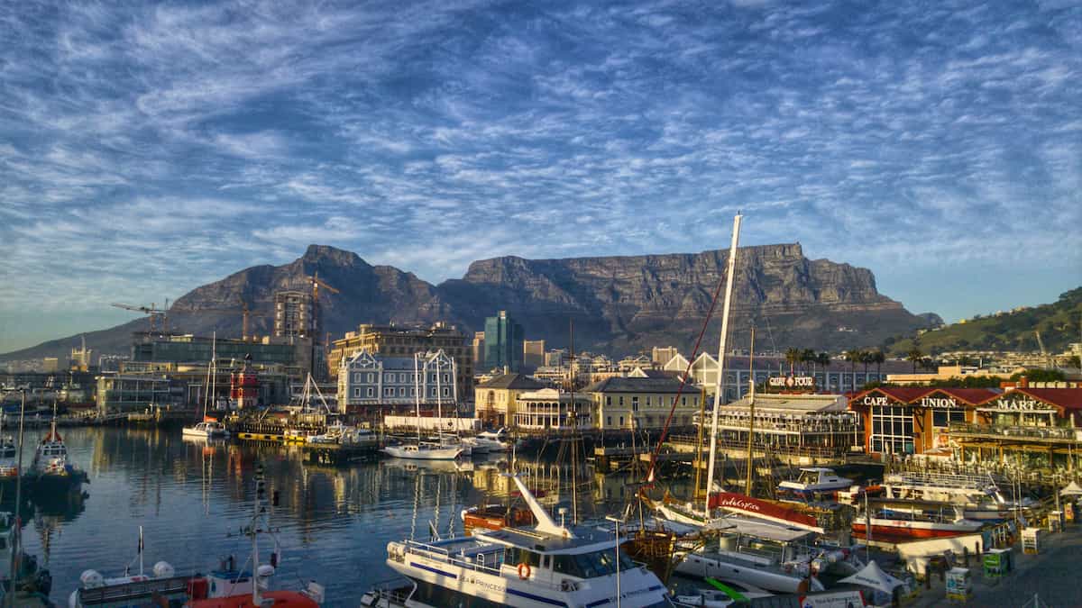 spotcovery-bay-boats-cape-town-cityscape-top-7-most-technologically-advanced-countries-in-africa