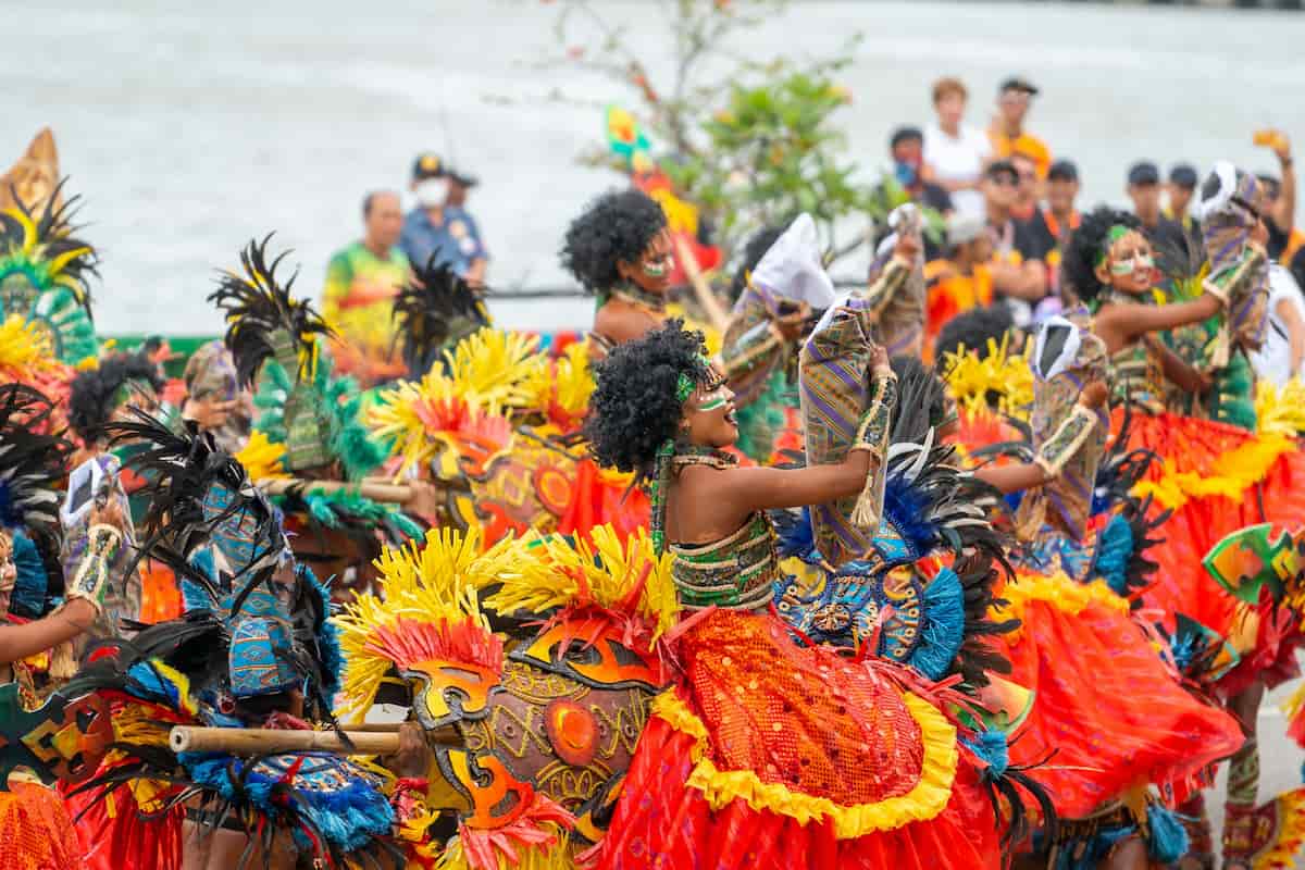 spotcovery-dancers-dancing-samba-afro-brazillians-interesting-facts-about-their-origin