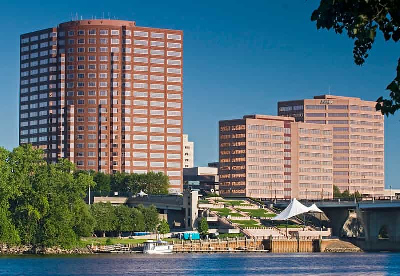 spotcovery-pack-your-bags-and-visit-hartford-with-your-family