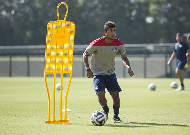 spotcovery-deandre-yedlin-training-five-famous-african-american-soccer-players-representing-the-united-states