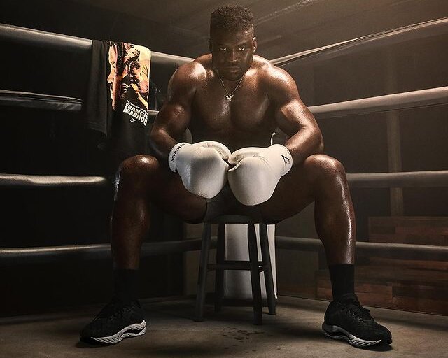 spotcovery-ngannou-poses-at-the-corner-of-the-ring-francis-ngannous-net-worth-rise-from-poverty-to-the-top-of-mma