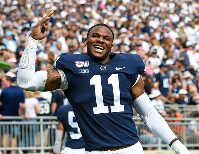spotcovery-micah-parsons-playing-in-the-nfl-micah-parsons-contract-dallas-cowboys-star-earning-potential