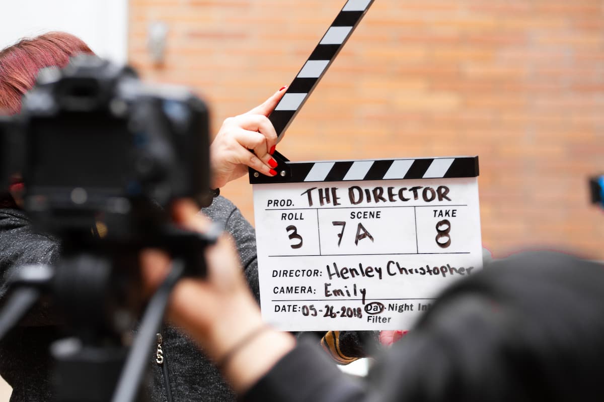 spotcovery-man-holding-clapper-board--6-inspiring-african-american-female-directors
