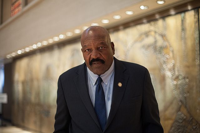 spotcovery-jim-brown-at-the-lbj-presidential-library-the-incredible-football-player-jim-brown-and-his-legacy-as-an-actor-and-civil-rights-activist