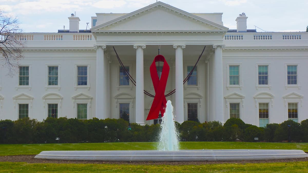 spotcovery-world-aids-day-red-ribbon-on-the-white-house
