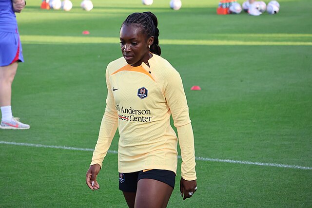 spotcovery-michelle-alozie-in-training-10-africa-nwsl-players-you-should-be-watching-this-season
