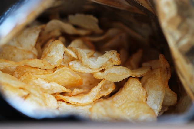spotcovery-an-opened-bag-of-potato-chips-george-crum