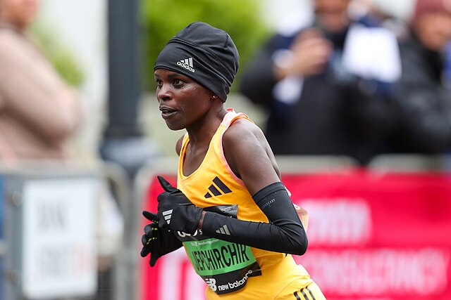 spotcovery-peres-jepchirchir-rise-of-the-women's-only-world-record-holder